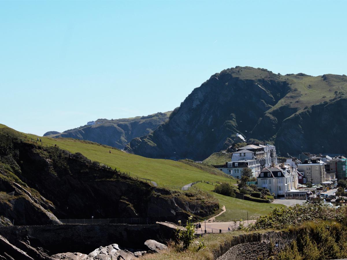 Ocean Breeze Villa Ilfracombe Eksteriør bilde